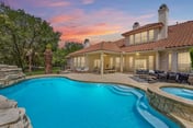Sleeps 19 | Pool, Game Room | Luxe Holiday Retreat