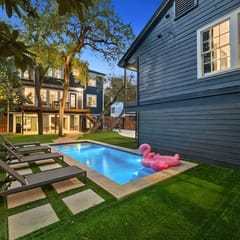 Sleeps 20 | Near UT Football, Pool, Historic Home