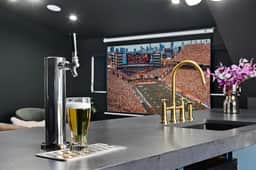 Pool, Lounge, Bar, Near UT Football | East Austin - Image 3