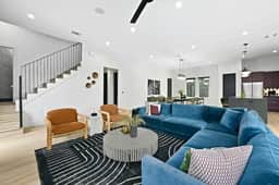 Pool, Lounge, Bar, Near UT Football | East Austin - Image 5