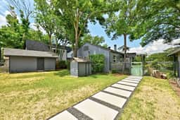 Sleeps 22 | Party Barn, Pickleball, Dock, Lake LBJ - Image 5