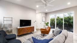 Sleeps 15 | Group Retreat Near UT Football + DT - Image 4