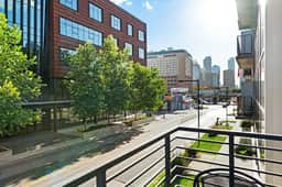 Bachelorette Fave | 2 Parking Spots, Walk Downtown - Image 5