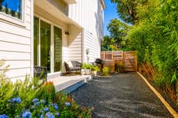Sleeps 15 | Group Retreat Near UT Football + DT - Image 2