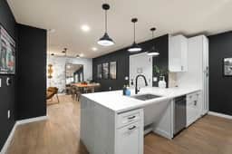 Walkable 2BR Suite + Rooftop Retreat | East Austin - Image 5