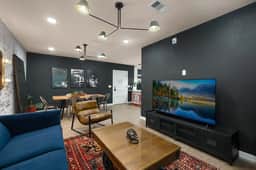 Walkable 2BR Suite + Rooftop Retreat | East Austin - Image 3