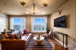 Walkable 2BR Suite + Rooftop Retreat | East Austin - Image 3