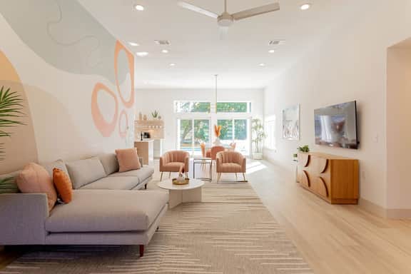 Designer Retreat Near UT, Downtown | Pool, Hot Tub - Image 4