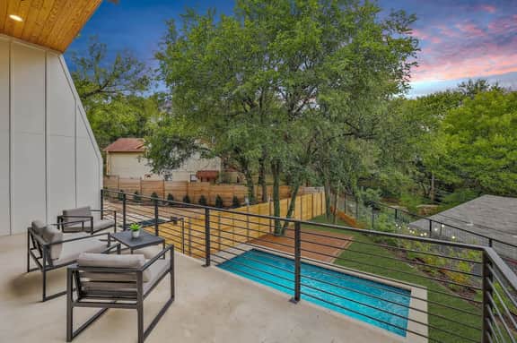 Pool, Near UT Football + DT | Large Group Retreat - Image 2