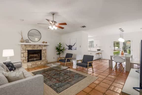 Pool, Hot Tub | Family Retreat Near UT Football - Image 5