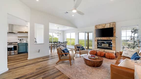 Pool, Hot Tub, Putting Green | 8 Acre Fall Retreat - Image 4