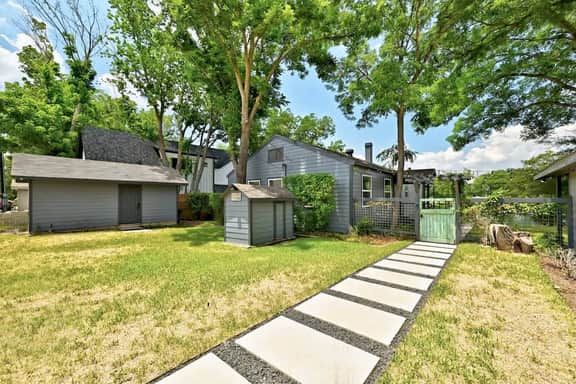 Sleeps 22 | Party Barn, Pickleball, Dock, Lake LBJ - Image 5