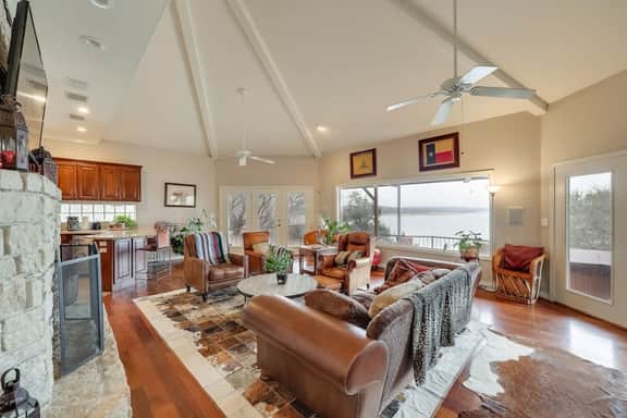 Hot Tub, Grill | Fall Retreat on Lake Travis - Image 2