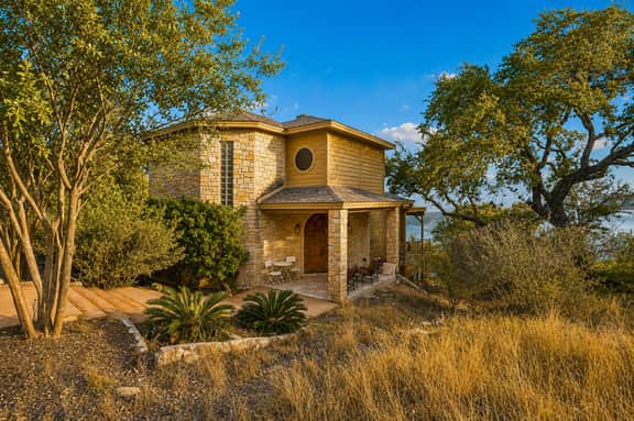 Hot Tub, Kayaks, Grill | Lake Travis Fall Retreat - Image 2