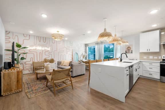 Walkable 2BR Suite + Rooftop Retreat | East Austin - Image 4